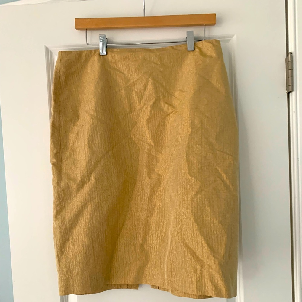 Dana Buchman gold silk pencil skirt